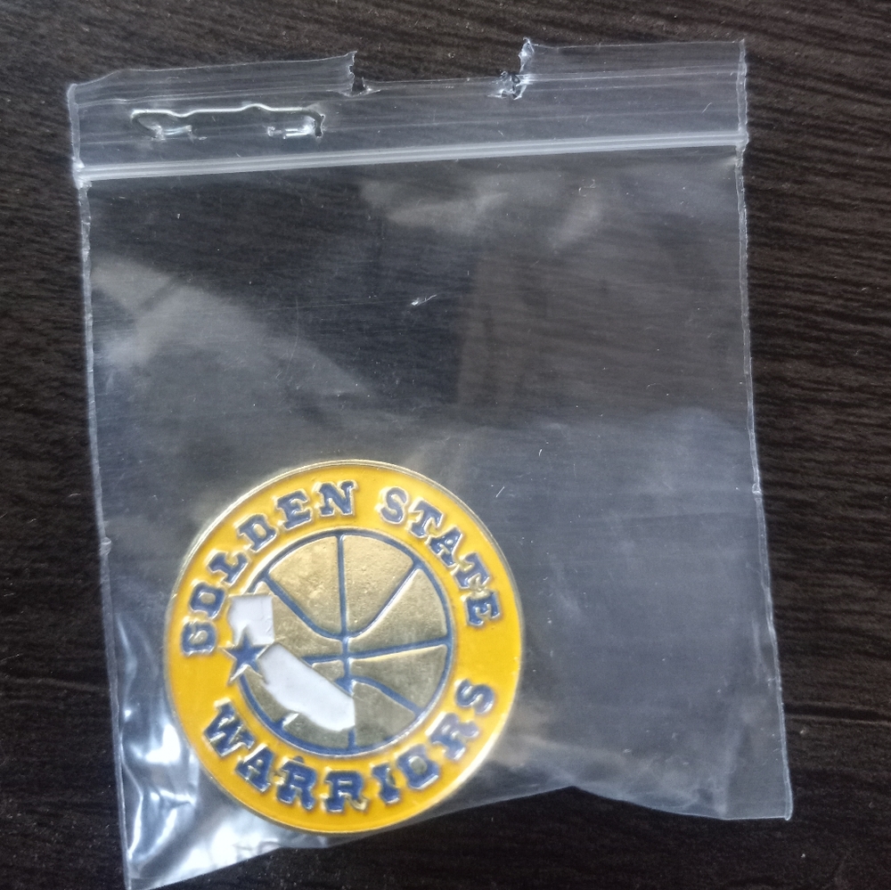Vintage Golden State Warrior Pin